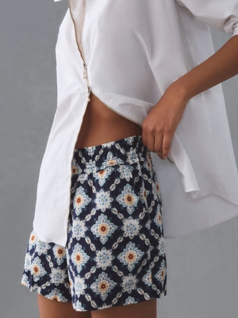 Anthropologie Easy Traveler  Floral Print Elastic Waist Shorts M